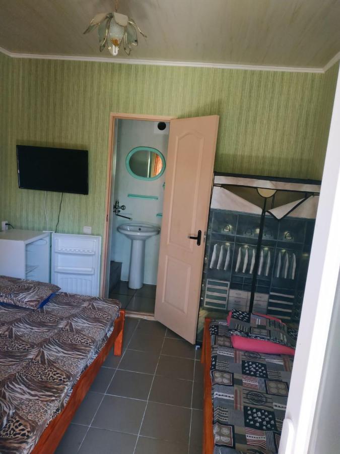 Monte Karlo Otel Zaliznyi Port Dış mekan fotoğraf