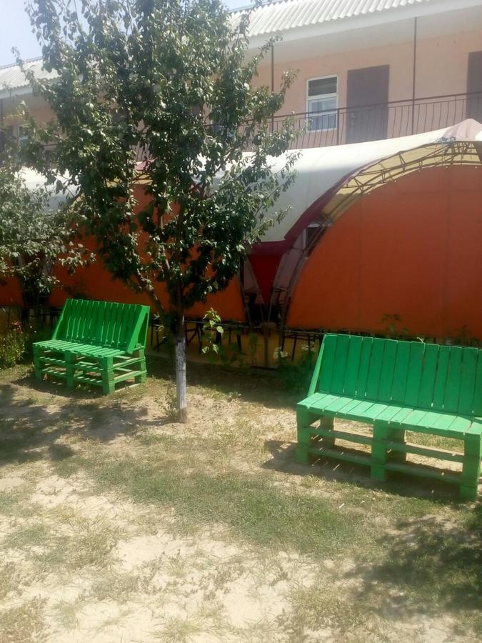 Monte Karlo Otel Zaliznyi Port Dış mekan fotoğraf