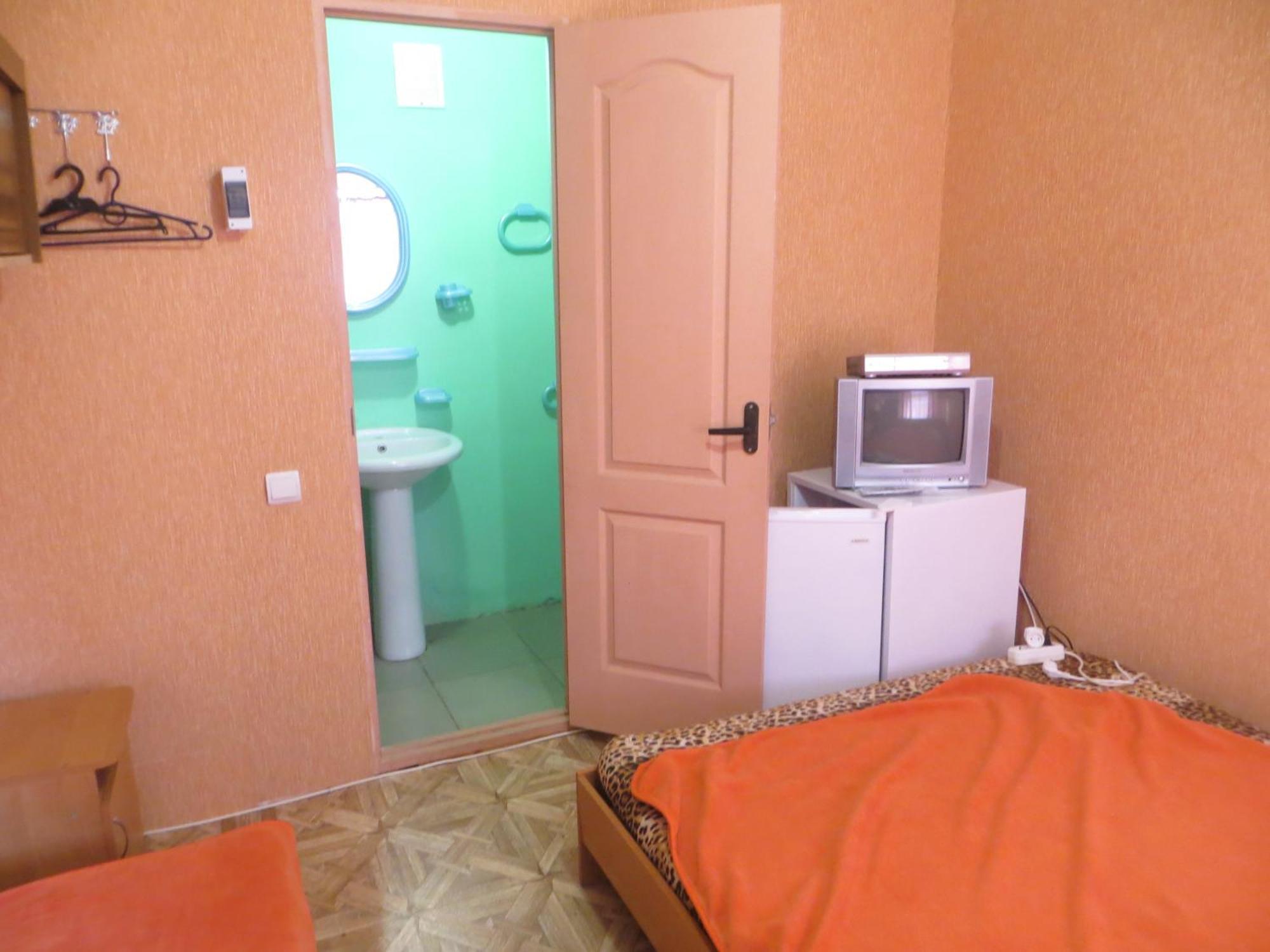 Monte Karlo Otel Zaliznyi Port Dış mekan fotoğraf